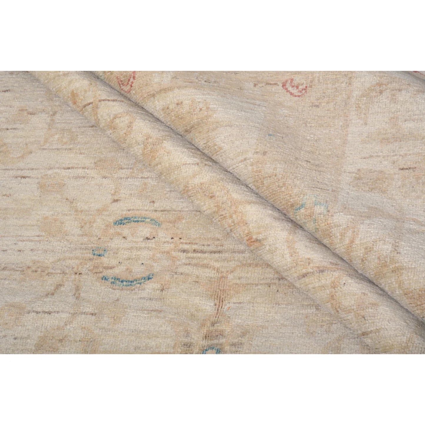 Zigler Ferahan 2.92 x 2.38 cm