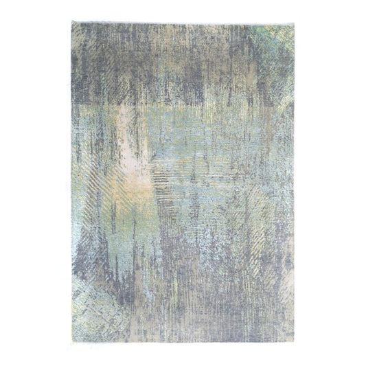 Blur 2.44X1.71 cm